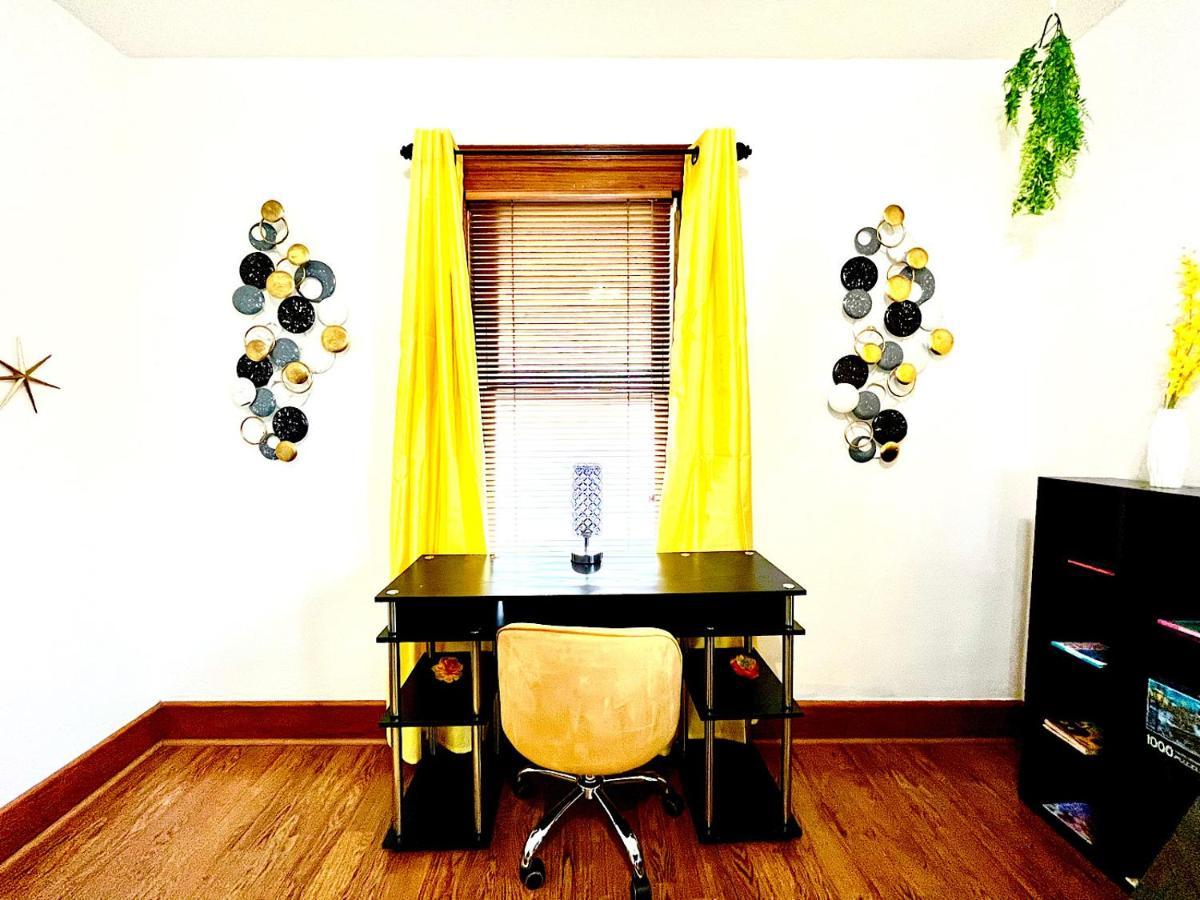 The Amber Retreat - Brooklyn Centre Comfort - Charming Space For Families, Couples & Business Travelers Near Downtown - With 300Mb Wifi, Parking & Self Check-In Cleveland Eksteriør billede