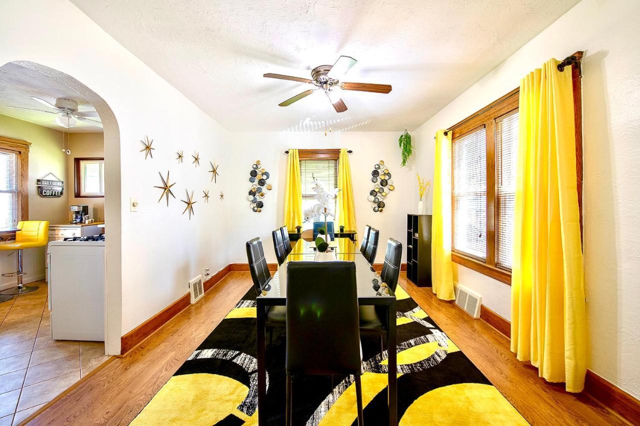 The Amber Retreat - Brooklyn Centre Comfort - Charming Space For Families, Couples & Business Travelers Near Downtown - With 300Mb Wifi, Parking & Self Check-In Cleveland Eksteriør billede