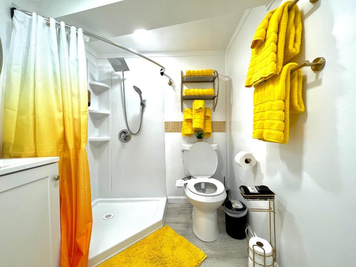 The Amber Retreat - Brooklyn Centre Comfort - Charming Space For Families, Couples & Business Travelers Near Downtown - With 300Mb Wifi, Parking & Self Check-In Cleveland Eksteriør billede